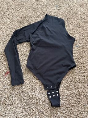 Women's Black One-Shoulder Long Sleeve Bodysuit